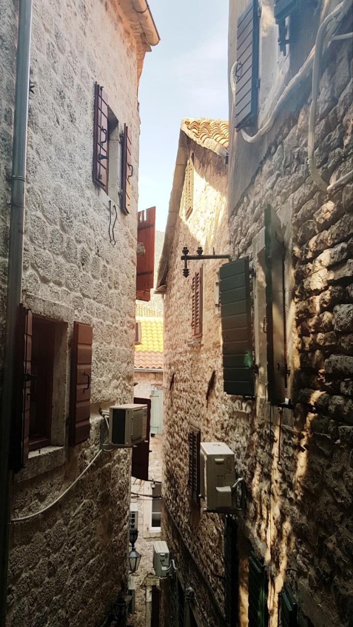 Kotor Bagus - Cozy Boutique Old Town Studio With Seaview Terrace Eksteriør billede
