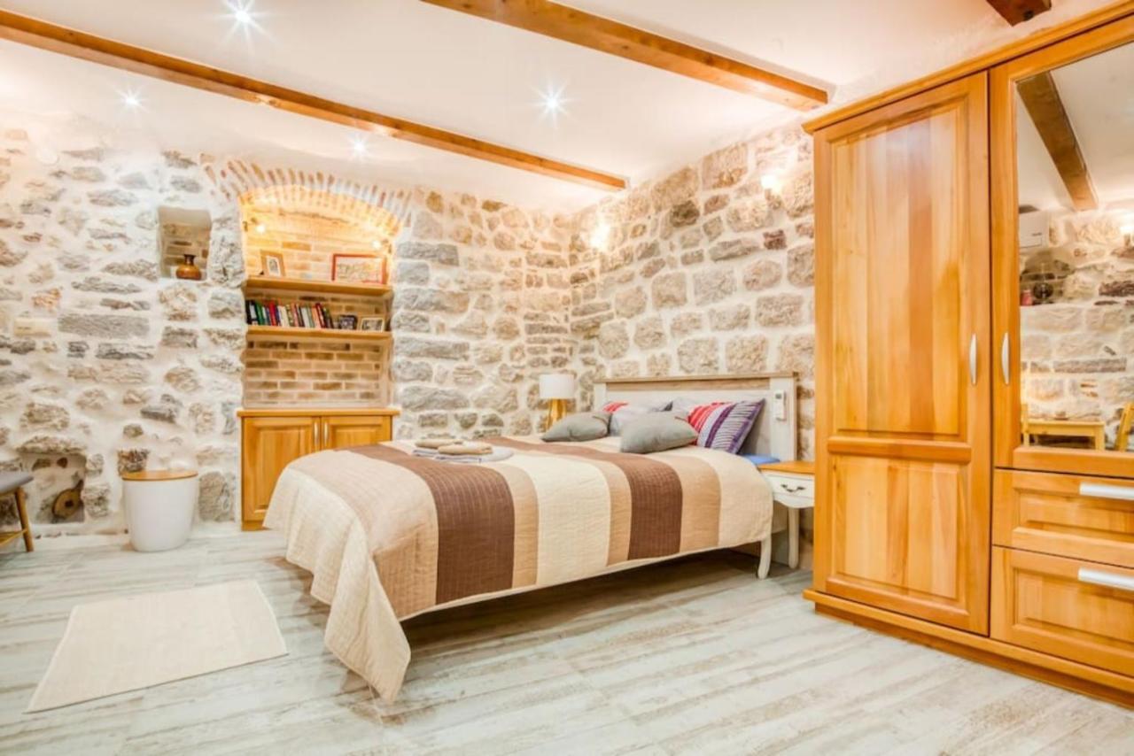 Kotor Bagus - Cozy Boutique Old Town Studio With Seaview Terrace Eksteriør billede
