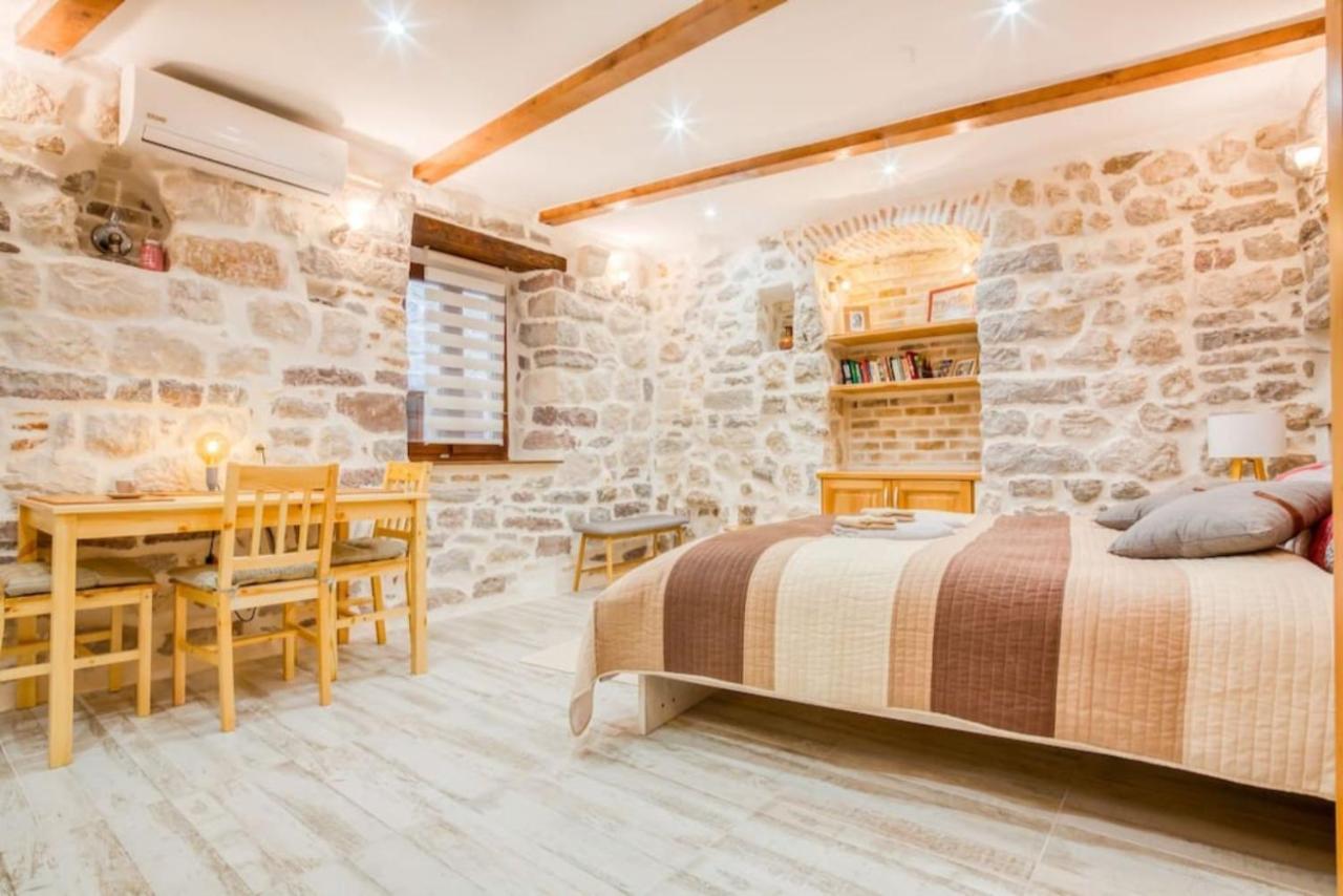 Kotor Bagus - Cozy Boutique Old Town Studio With Seaview Terrace Eksteriør billede
